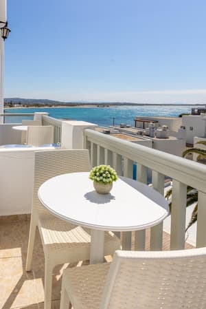 thumbnail: Balcony view