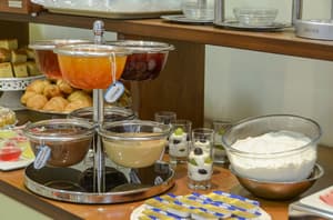 thumbnail: Breakfast area