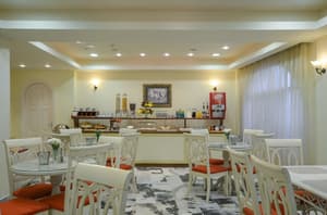 thumbnail: Breakfast area