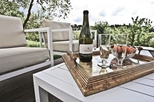 thumbnail: Outdoor dining