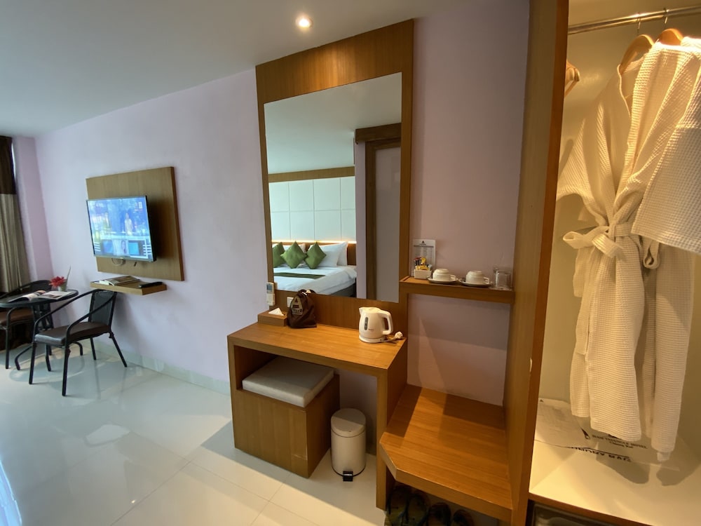 Room amenity
