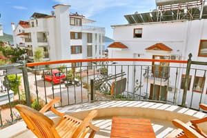 thumbnail: Balcony view