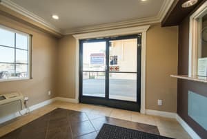 thumbnail: Interior entrance