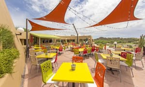 thumbnail: Outdoor dining