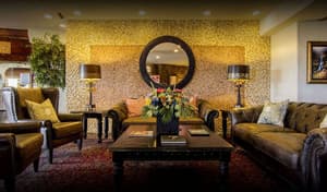 thumbnail: Lobby lounge