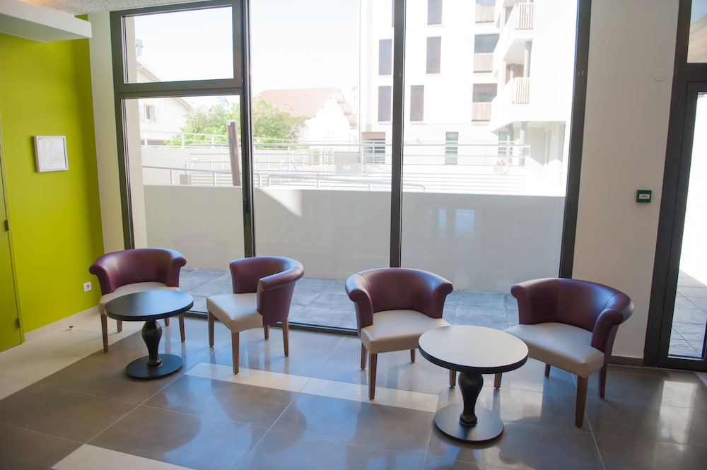 Restaurant-cafeteria