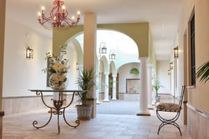 thumbnail: Interior