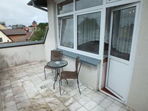 thumbnail: Balcony