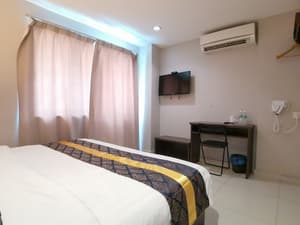 thumbnail: Room