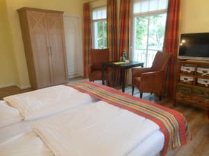 thumbnail: In-room dining