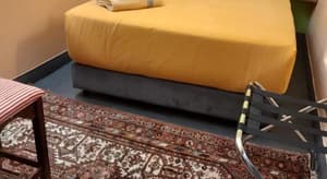 thumbnail: 715166688.jpg