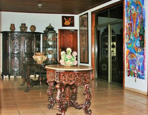 thumbnail: Interior detail