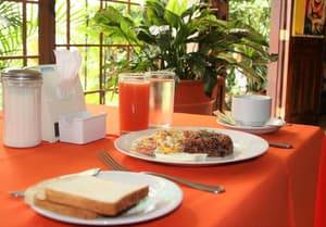 thumbnail: Breakfast area