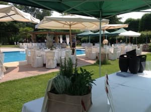 thumbnail: Outdoor banquet area