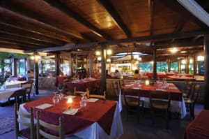 thumbnail: Restaurant