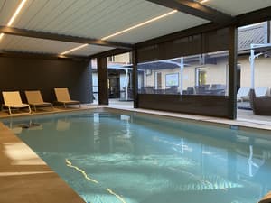 thumbnail: Exterior