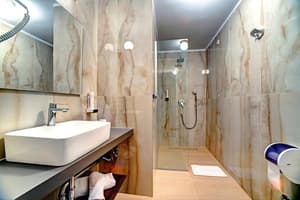 thumbnail: Bathroom