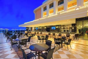 thumbnail: Restaurant