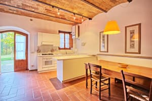 thumbnail: In-room dining