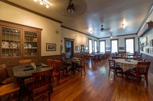 thumbnail: Dining