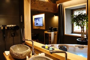 thumbnail: Bathroom sink