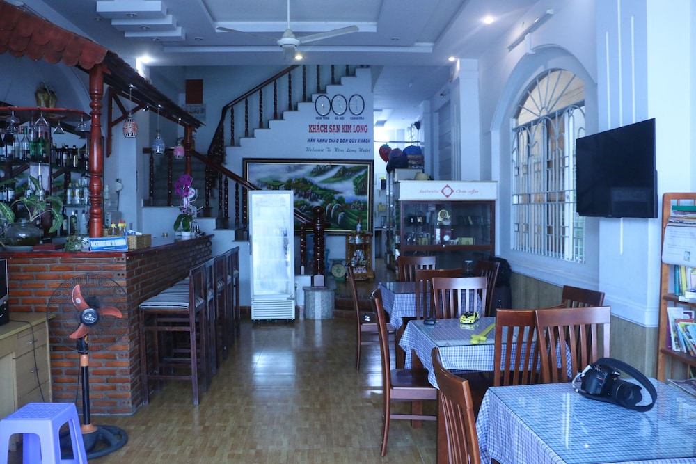 Restaurant-cafeteria