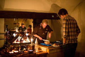 thumbnail: Restaurant