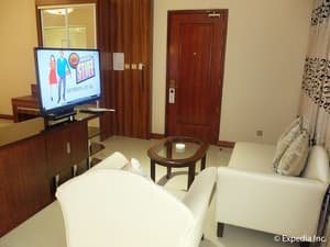 thumbnail: Bar (on property)