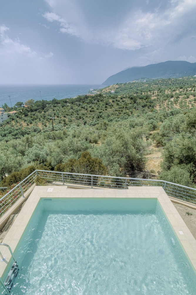 Private pool