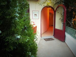 thumbnail: Exterior