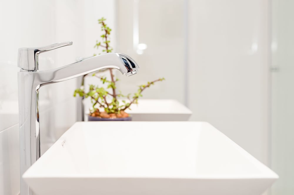Bathroom sink