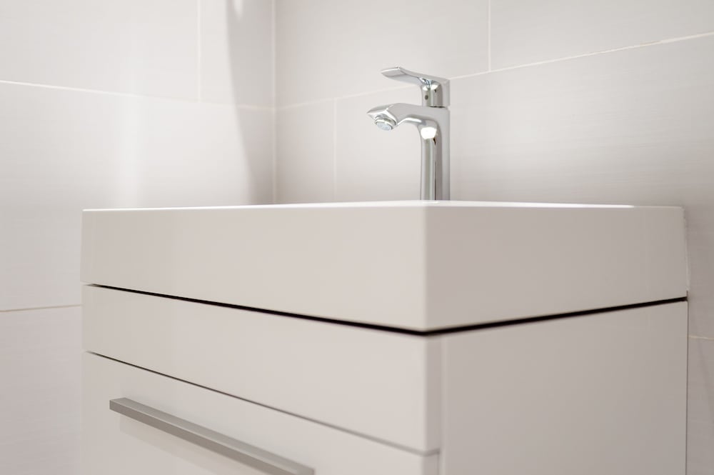 Bathroom sink