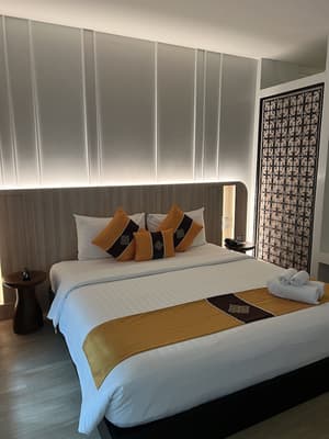thumbnail: Room