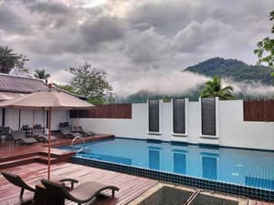 thumbnail: Sundeck