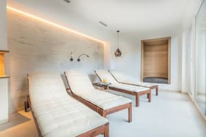 thumbnail: Sauna