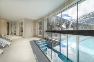 thumbnail: Infinity pool