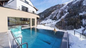 thumbnail: Pool