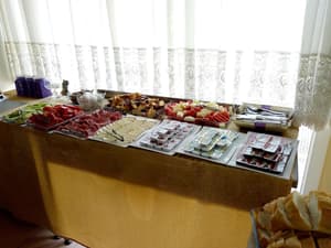 thumbnail: Buffet