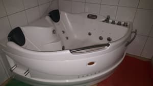 thumbnail: Outdoor spa tub