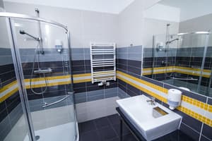 thumbnail: Front of property