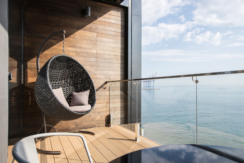 Beach/ocean view