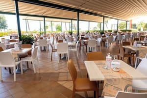 thumbnail: Restaurant