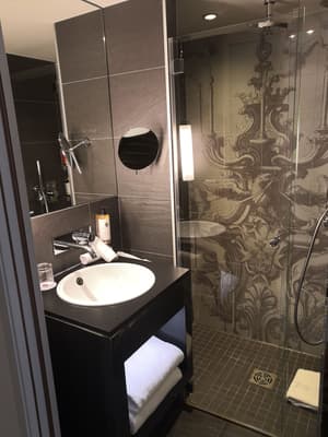 thumbnail: Bathroom