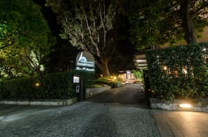 thumbnail: Property entrance
