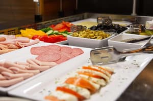 thumbnail: Restaurant