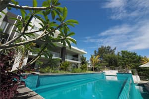 thumbnail: Outdoor pool
