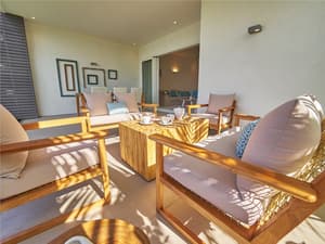 thumbnail: Terrace/patio