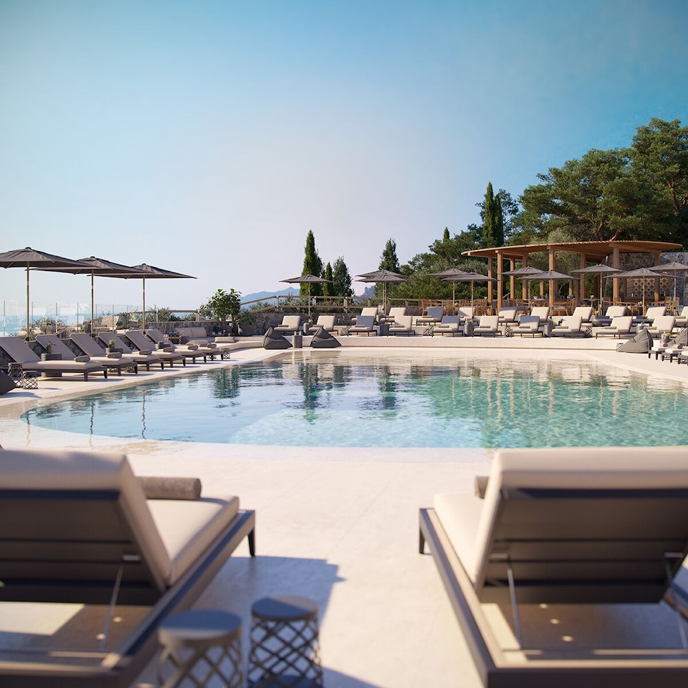 Poolside bar