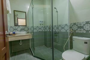 thumbnail: Bathroom