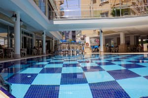 thumbnail: Outdoor pool